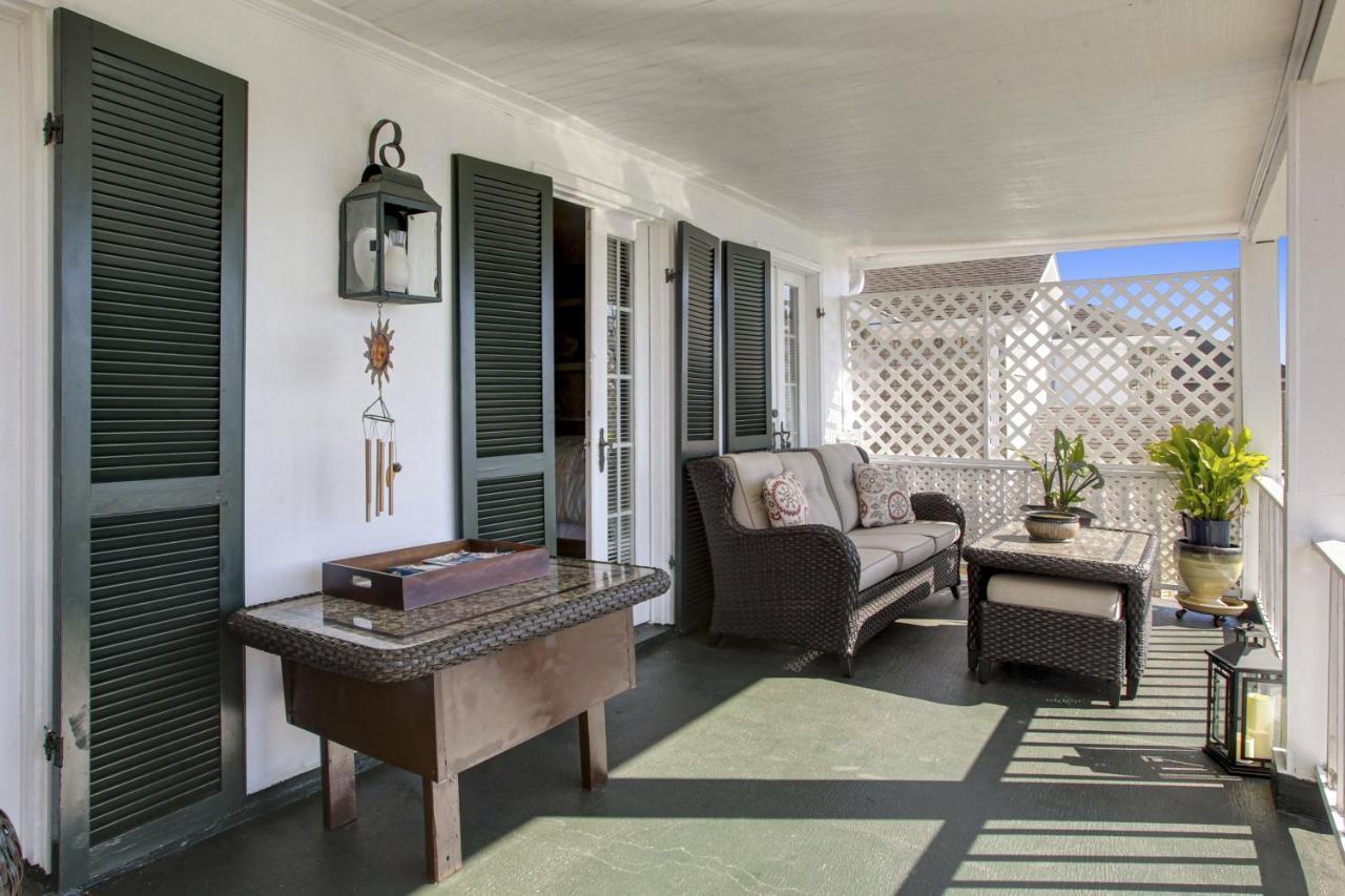 Lovely Only 15mins From Downtown Nola Holiday home *